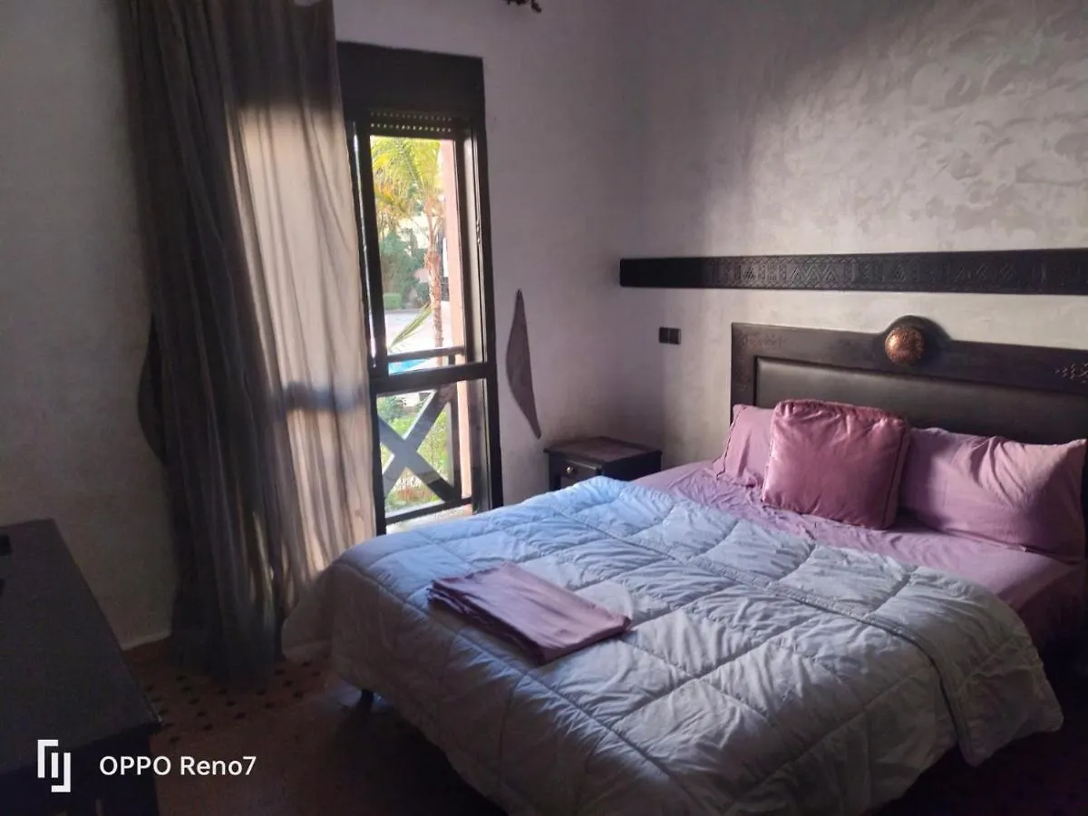 Un Moderne Chic Appartement Vue Sur Piscine Marrakesh Apartment