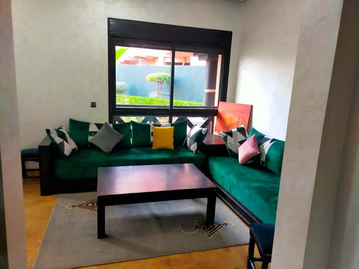 Un Moderne Chic Appartement Vue Sur Piscine Marrakesh Appartamento