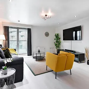 Khayat Homes - The Cosmo - Two Bed Apartment London