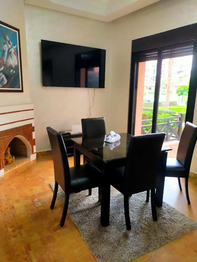 Un Moderne Chic Appartement Vue Sur Piscine Marrakesh 0*,