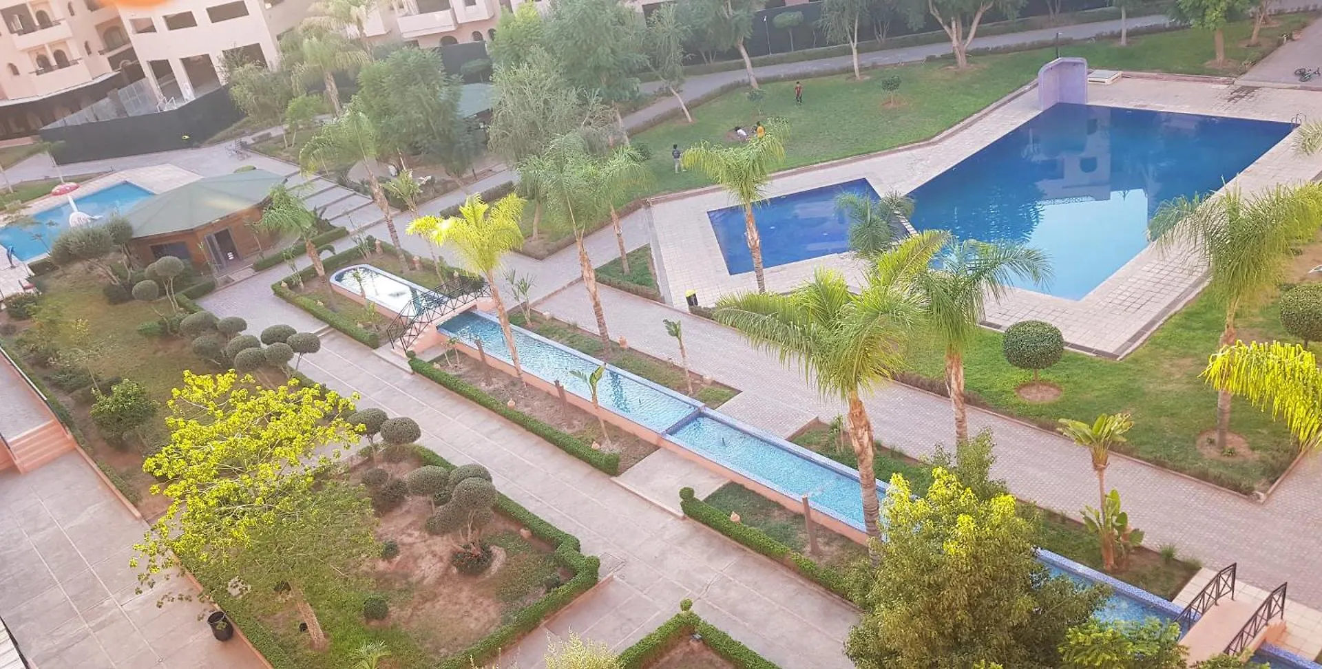 Un Moderne Chic Appartement Vue Sur Piscine Marrakesh